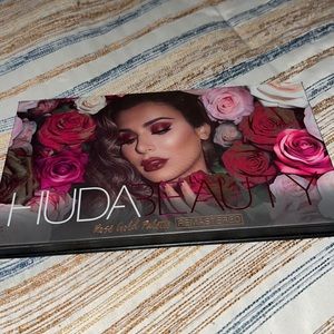 Huda Beauty Ross Gold Palette